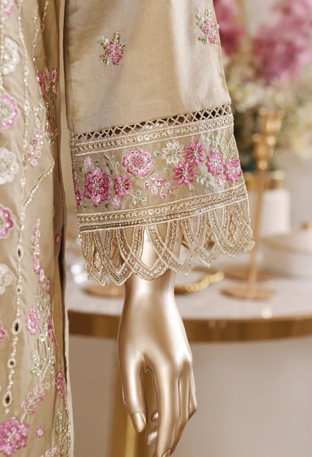 Binsaeed Plain Cotton 3 Piece Embroidered D2572