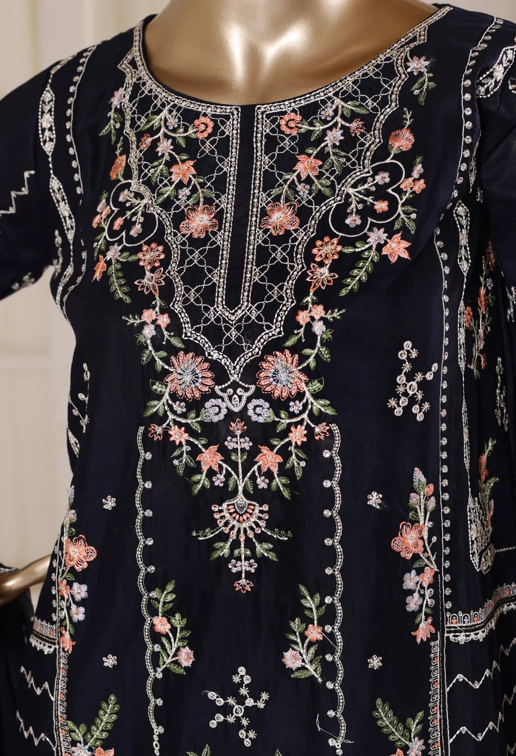Binsaeed Plain Cotton 3 Piece Embroidered D2507
