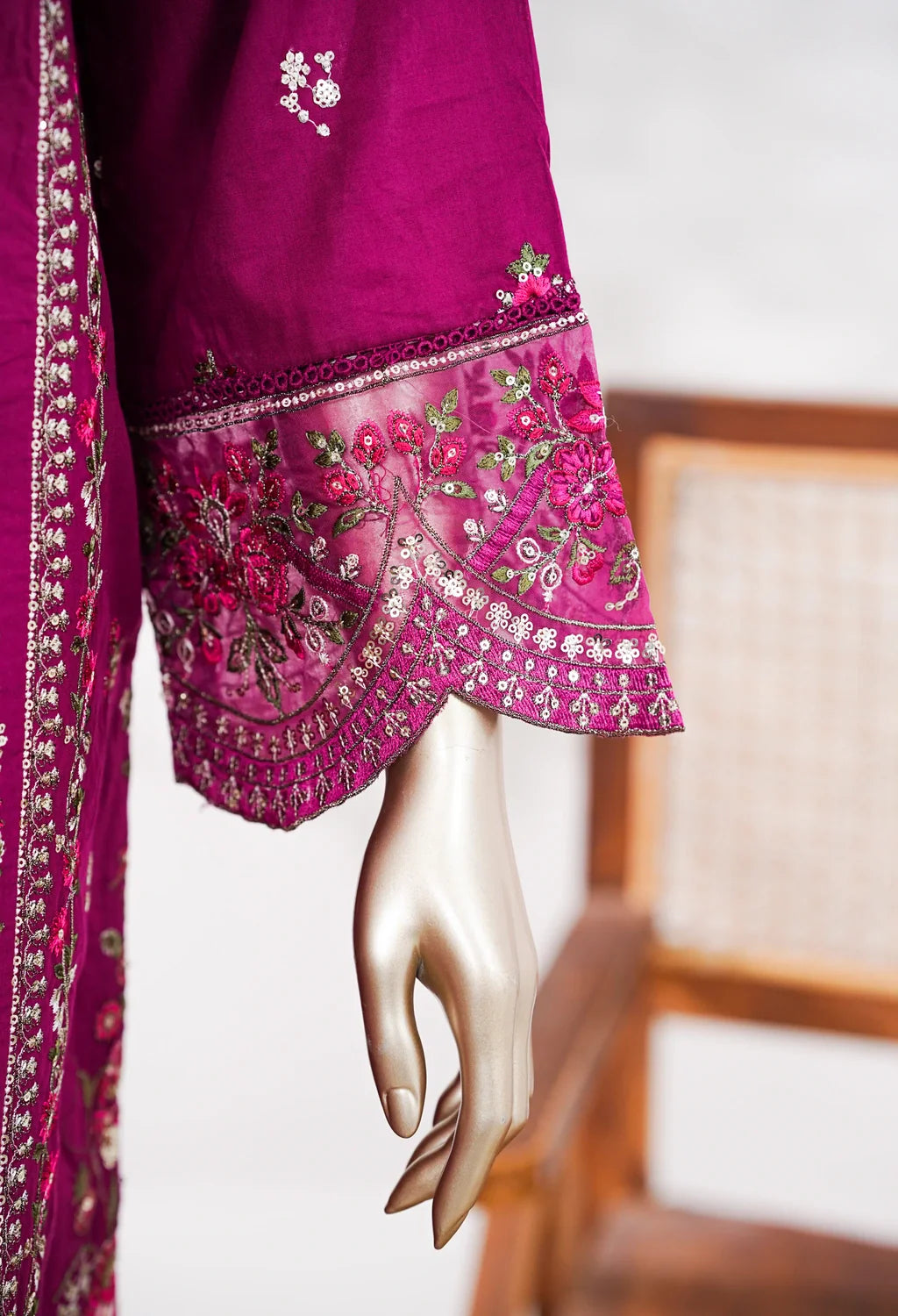 Binsaeed Plain Cotton 3 Piece Embroidered D2556